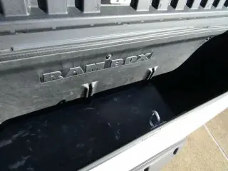 2012 RAM 1500 CREW CAB