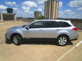 2012 SUBARU OUTBACK