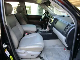 2011 TOYOTA TUNDRA CREWMAX