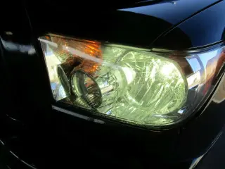 2011 TOYOTA TUNDRA CREWMAX