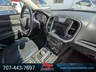 2017 Chrysler 300C