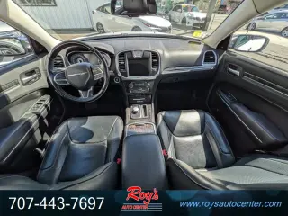 2017 Chrysler 300C