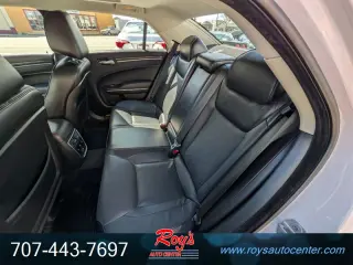 2017 Chrysler 300C