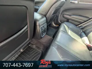 2017 Chrysler 300C