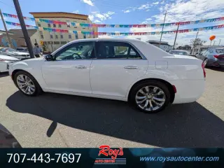 2017 Chrysler 300C
