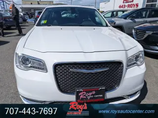 2017 Chrysler 300C