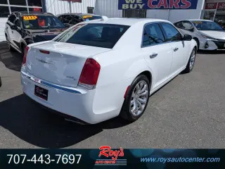 2017 Chrysler 300C