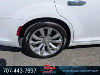 2017 Chrysler 300C