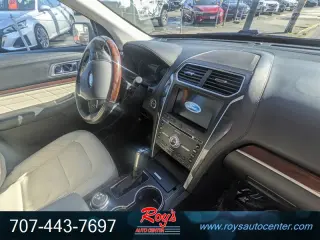 2017 Ford Explorer Platinum