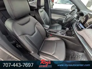 2024 Jeep Compass Latitude Lux