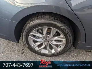 2021 Toyota Avalon XLE