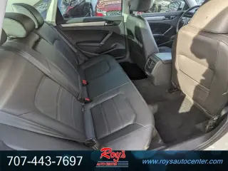 2022 Volkswagen Passat SE