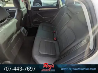 2022 Volkswagen Passat SE