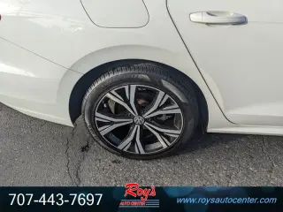 2022 Volkswagen Passat SE