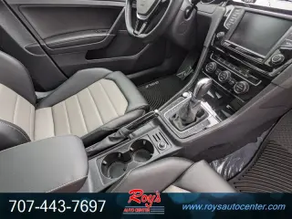 2017 Volkswagen Golf SportWagen TSI SEL 4-Door Wagon