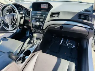 2014 Acura ILX 2.0L 4-Door Sedan
