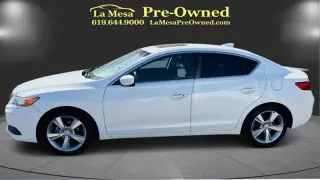 2014 Acura ILX 2.0L 4-Door Sedan