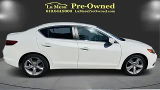 2014 Acura ILX 2.0L 4-Door Sedan