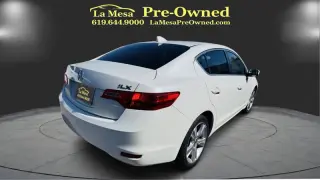 2014 Acura ILX 2.0L 4-Door Sedan