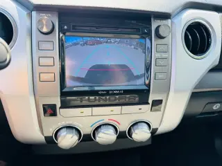 2014 Toyota Tundra SR5 4-Door Truck