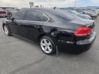 2013 Volkswagen Passat SE PZEV
