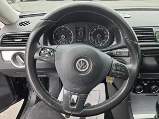 2013 Volkswagen Passat SE PZEV