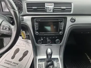 2013 Volkswagen Passat SE PZEV