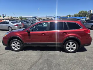 2014 Subaru Outback 2.5i Limited 4-Door Wagon