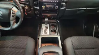 2015 Nissan TITAN SV