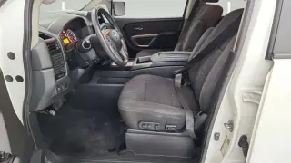 2015 Nissan TITAN SV