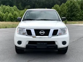 2019 NISSAN FRONTIER S