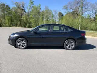 2024 VOLKSWAGEN JETTA SE