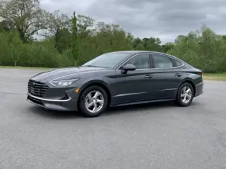 2023 HYUNDAI SONATA SE