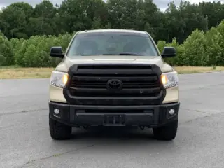 2017 TOYOTA TUNDRA CREWMAX SR5