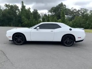 2020 DODGE CHALLENGER SXT