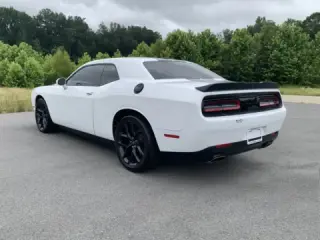 2020 DODGE CHALLENGER SXT