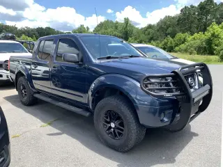 2016 NISSAN FRONTIER S
