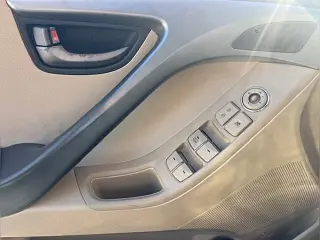 2012 Hyundai Elantra