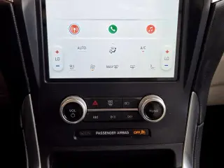 Ford Edge 2022 AWD Titanium 4dr Crossover