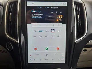 Ford Edge 2022 AWD Titanium 4dr Crossover