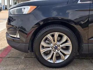 Ford Edge 2022 AWD Titanium 4dr Crossover