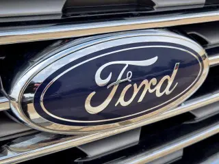 Ford Edge 2022 AWD Titanium 4dr Crossover