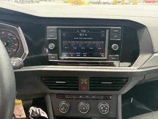 Volkswagen Jetta 2021 S 4dr Sedan 8A