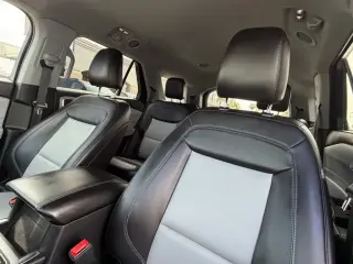 Ford Explorer 2023 AWD XLT 4dr SUV