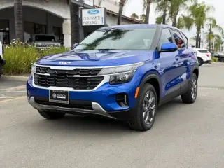 Kia Seltos 2024 AWD LX 4dr SUV