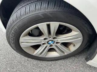 BMW 3 Series 2016 330e 4dr Sedan