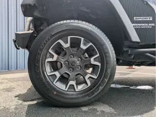 Jeep Wrangler Unlimited 2017 4x4 Sport 4dr SUV