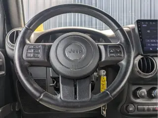 Jeep Wrangler Unlimited 2017 4x4 Sport 4dr SUV