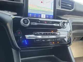 Ford Explorer 2023 AWD Platinum 4dr SUV