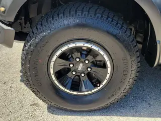 Ford F-150 2018 4x4 Raptor 4dr SuperCrew 5.5 ft. SB